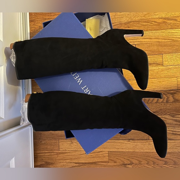 Stuart Weitzman Charlie Boot - Picture 5 of 9